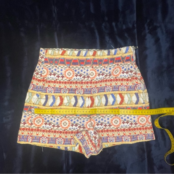 MZara patterned shorts - Picture 2 of 15